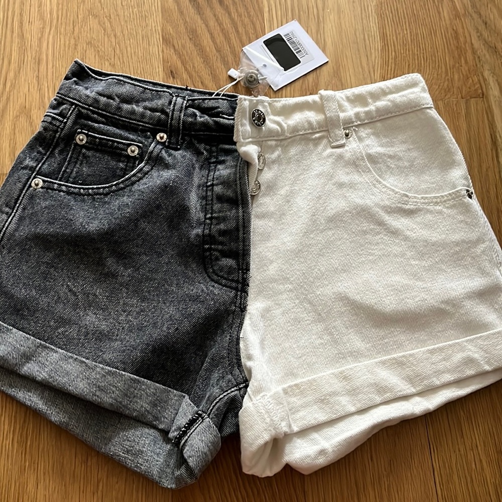 Denim shorts Adika (black & white)